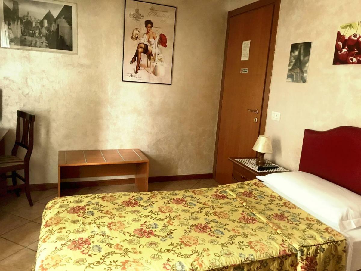 Il Pioniere Bed and Breakfast Villafranca di Verona Esterno foto